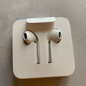 Apple EarPods